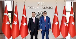 Rektör Öztürk’ten ilk ziyaret Vali Çiftçi’ye