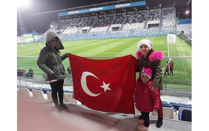 Milli-futbolcu-corumlu-ailenin-iftarina-konuk-oldu-1