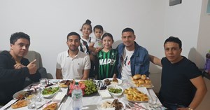 Milli futbolcu, Çorumlu ailenin iftar sofrasında...