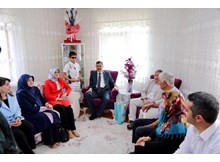 Şehit ailelerinin ayrı bir yeri var