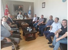 Geylan, memleketini ihmal etmiyor