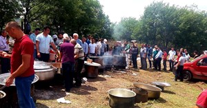 Büğdüz’de yağmur duası ve şükür kurbanı