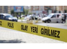 Evinde ölü bulundu