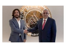 Ahlatcı sözünü tuttu