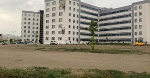 Hastane binası fırtınaya dayanamadı