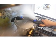 Düdüklü tencere patladı