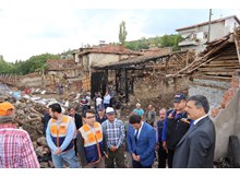 Vali Çiftçi, Dorukseki yangınını inceledi