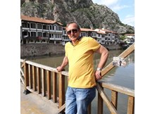 Otobüs sürücüsü kazada öldü