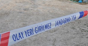Eşini vurduktan sonra intihar etti