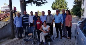 Artık onun da arabası var