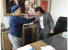 CHP’nin 96. yılı anısına el yapımı Atatürk portresi