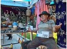 Kel İbo’nun sergisi böyle olur