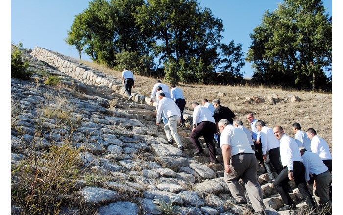 bo_azkale-gezisi-4
