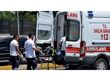 Araç devrildi: 5 yaralı