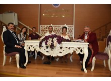 Başkan nikah kıydı, vali şahitlik yaptı