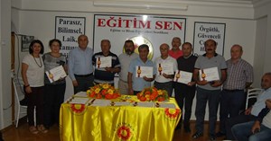 Emekliye ayrılan öğretmenler unutulmadı