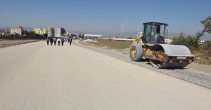 Erzurum Dede Caddesi'ne soğuk asfalt çalışması