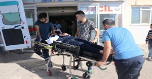 Araç şarampole devrildi, sürücü ağır yaralandı