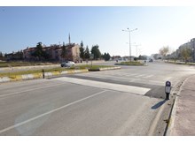 Hız kesici kasisler, beton ve asfalt olacak