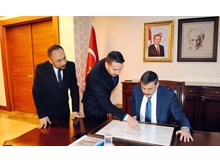 3 kuruma Çorum’un ilk haritasını hediye ettiler