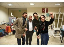 Finallere hazırlanan öğrencilere destek