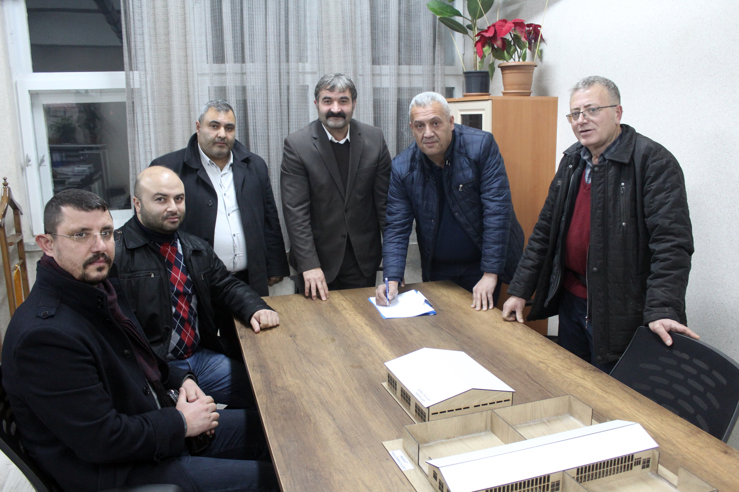 AH_ EVRAN GALER_C_LER S_TES_ (4)
