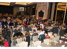 Evrensel dostları dayanışma gecesinde buluştu