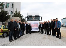 Çorum’dan deprem bölgesine 12 TIR yardım