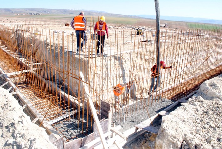 hurdac_lar_n-temel-betonu-at_l_yor-4