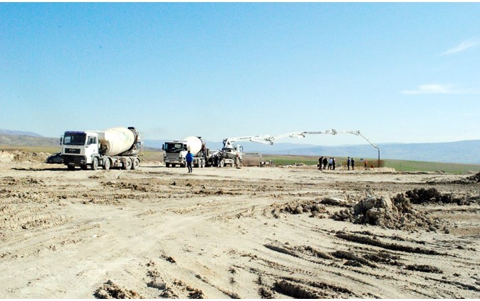 hurdac_lar_n-temel-betonu-at_l_yor-6