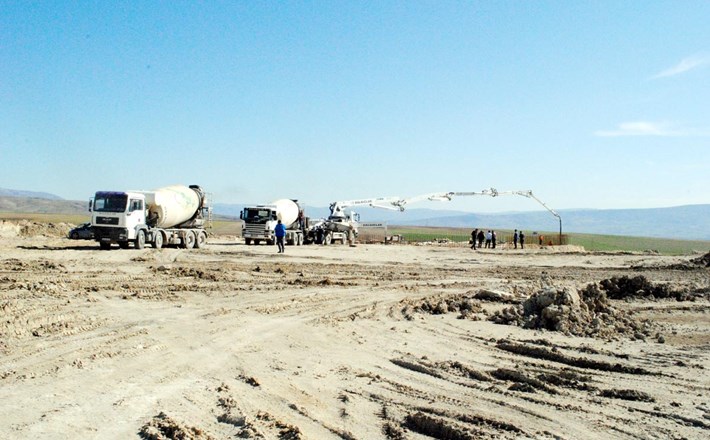 hurdac_lar_n-temel-betonu-at_l_yor-6