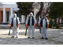 Sinekle mücadele erken başladı