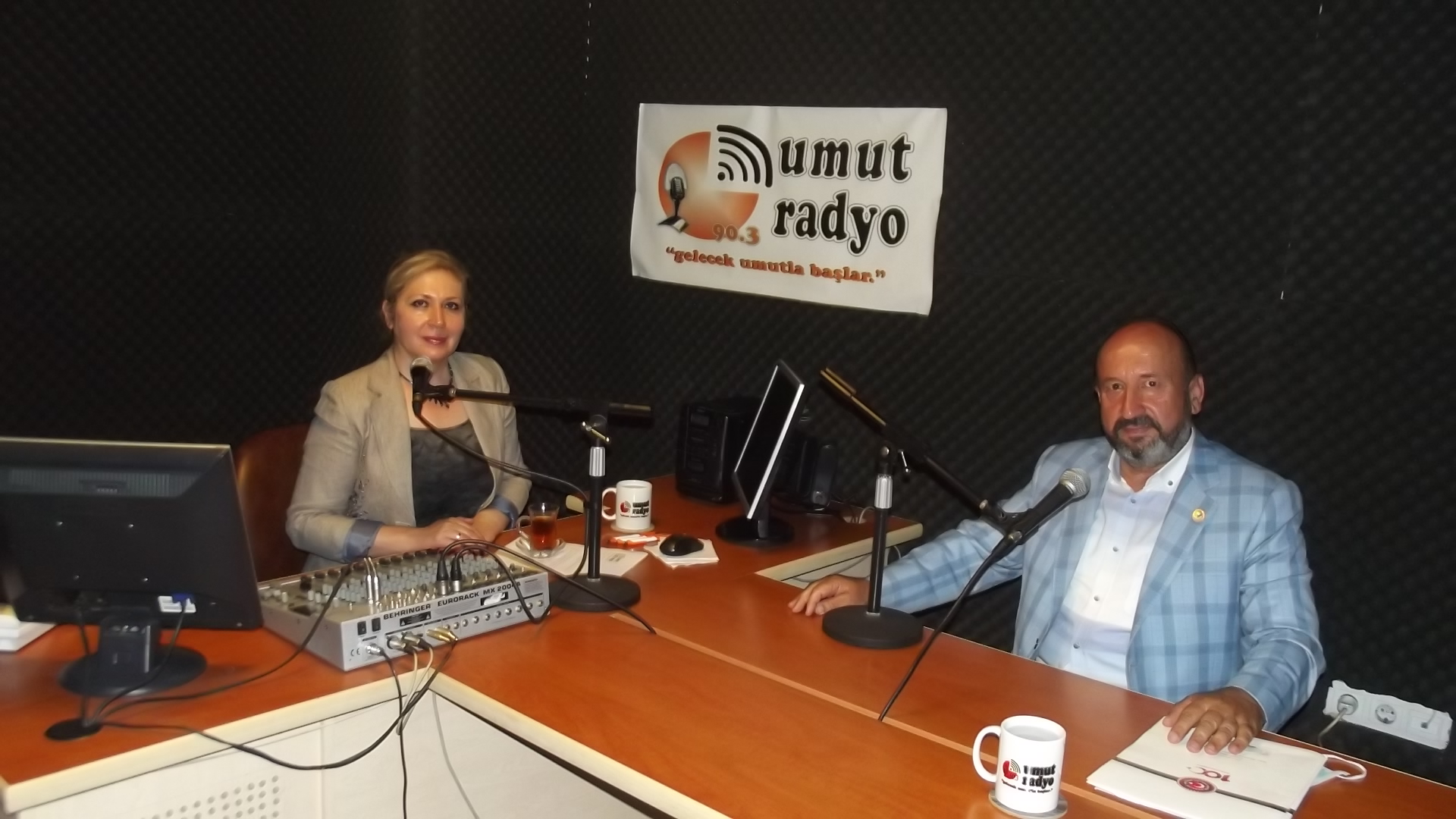 Erol Kavuncu Umut Radyo'da Beyaz Mikrofon program_nda
