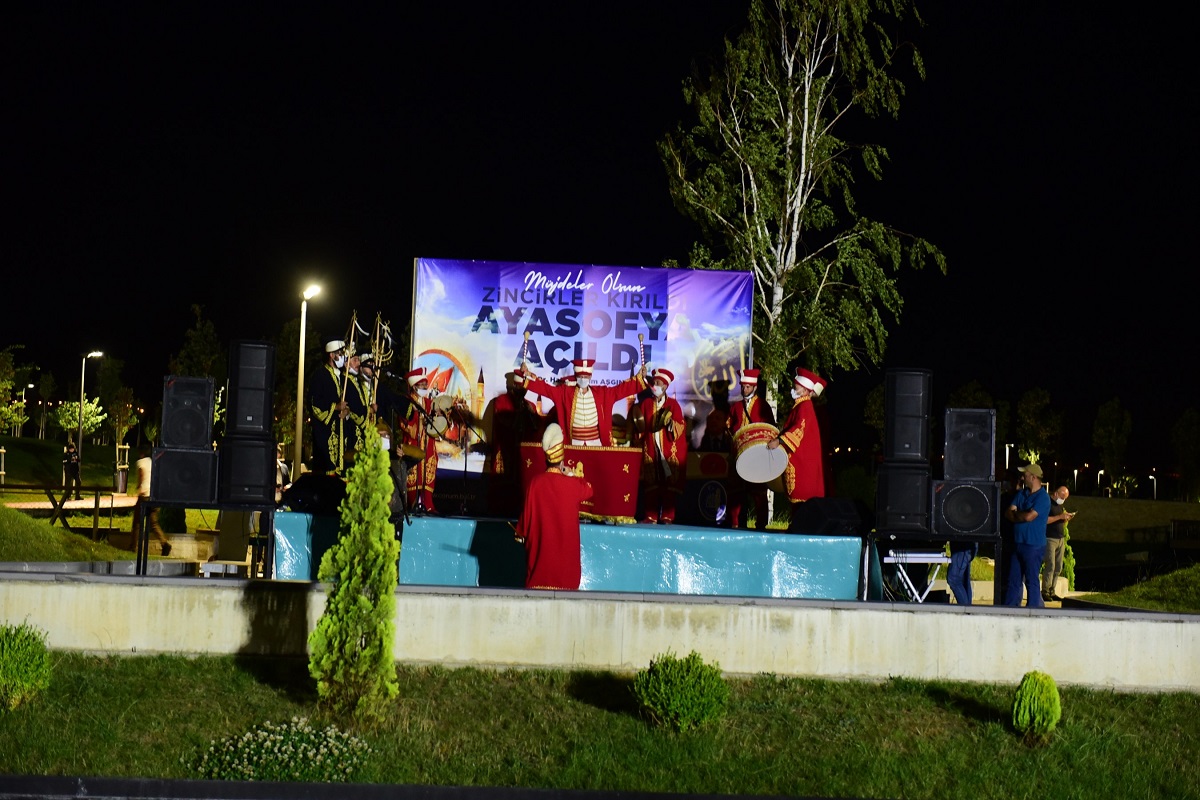 ayasofyaya-mehterli-kutlama-5