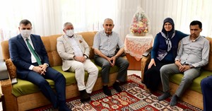 Vali Çiftçi’den şehit aileleri ve gazilere bayram ziyareti