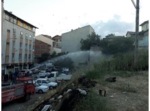 Havai fişek yangın çıkardı