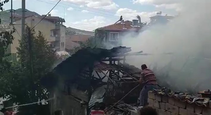 ÇORUM'DAKİ YANGINDA ÖLÜ SAYISI 3'E ÇIKTI