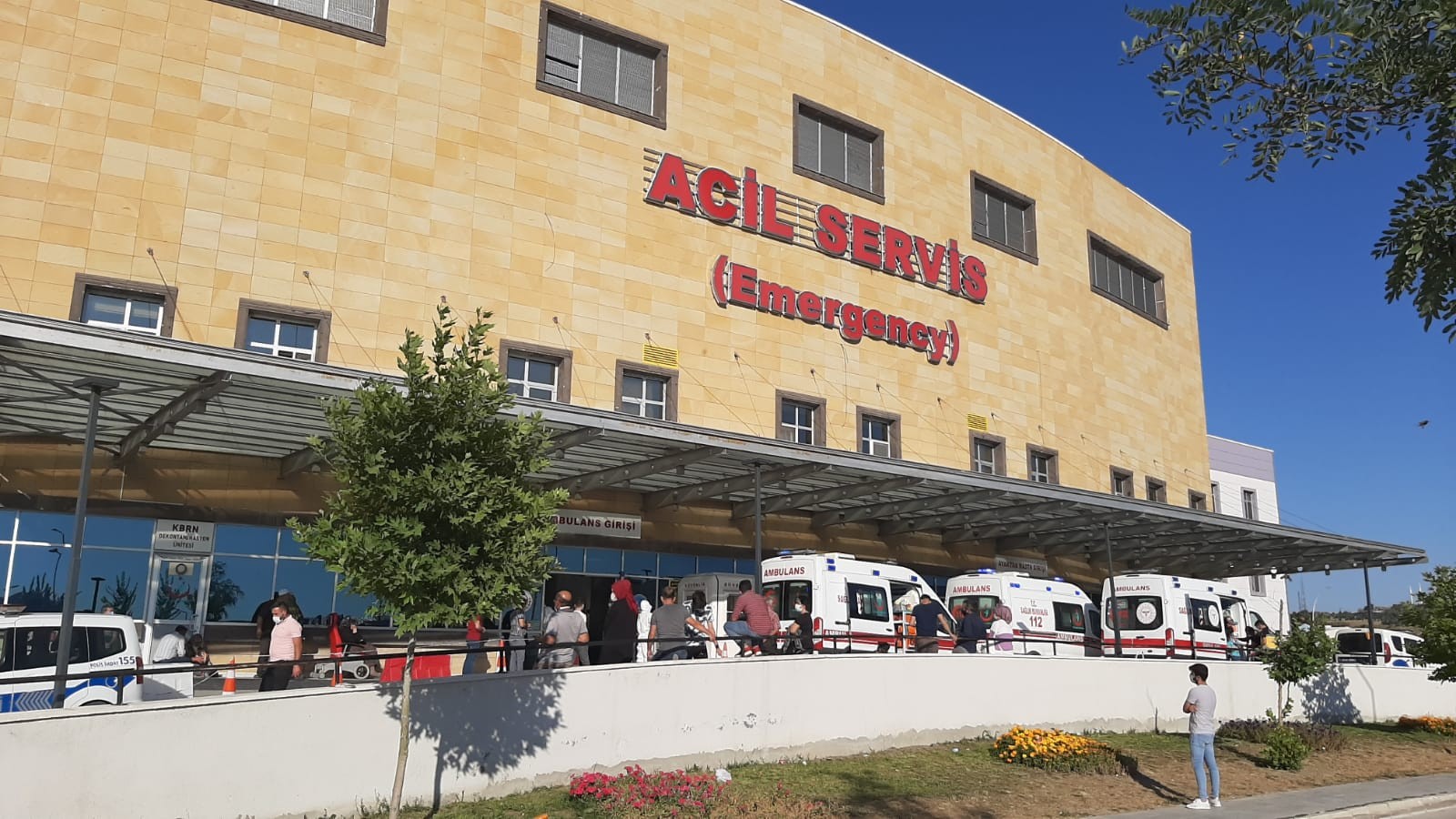 ZANLININ TESTİ POZİTİF ÇIKTI, ÇOK SAYIDA POLİS HASTANEYE YÖNLENDİRİLDİ