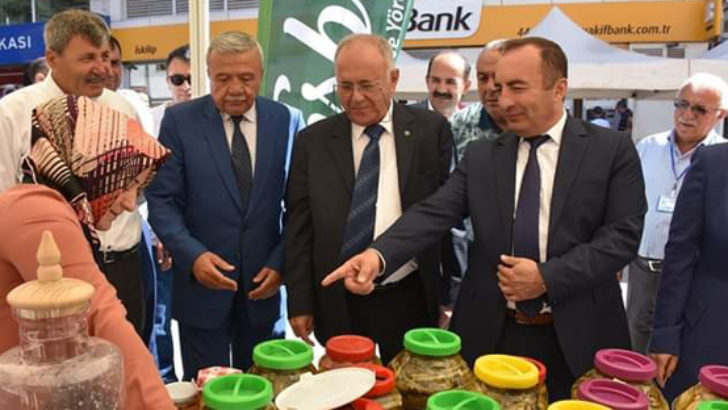 İSKİLİP'TE "EN İYİ ÇİLEK" YARIŞMASI