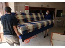 Belediyeden, ihtiyaç sahibi aileye eşya yardımı