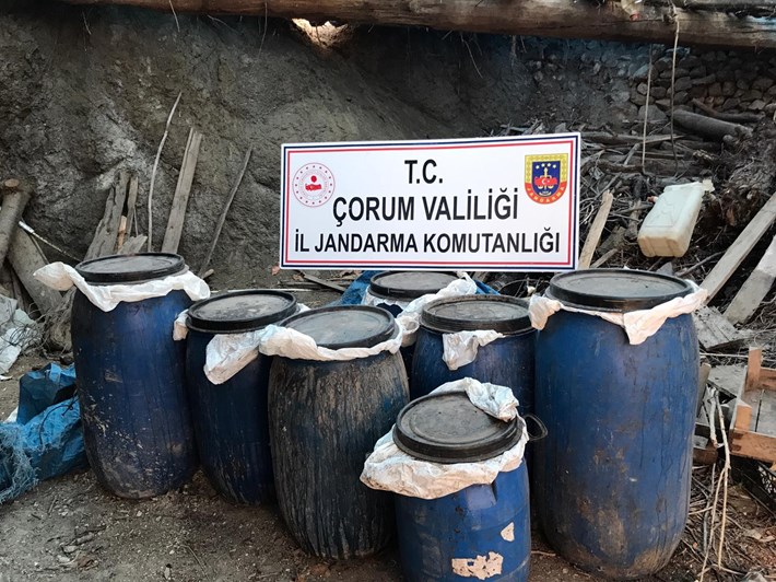 ÇORUM'DA KAÇAK İÇKİ OPERASYONU