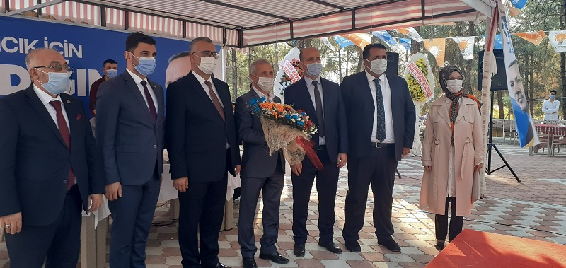 AK PARTİ OSMANCIK İLÇE TEŞKİLATINDA YENİ DÖNEM ŞERİF OKUDAN İLÇE BAŞKANI SEÇİLDİ