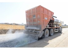 Çepni Mahallesi’nde sathi kaplama çalışması