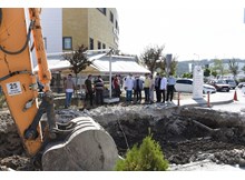 Belediyeden hastane bahçesine 750 metre asfalt