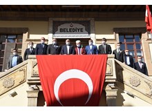 “Daha güçlü bir şekilde esnafımızın yanındayız”