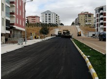 İpeklievler 2. Cadde’de asfalt çalışması tamamlandı