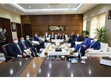 Gül'den Belediye ziyareti