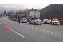 Karantinaya uymayan 2 kişi yol kontrolünde yakalandı