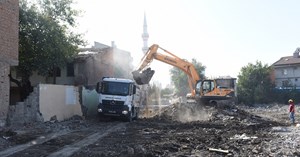 Devane’de yıkımlar devam ediyor