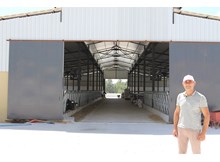 Eski ahırını yıktı, AB standartlarında yenisini yaptı